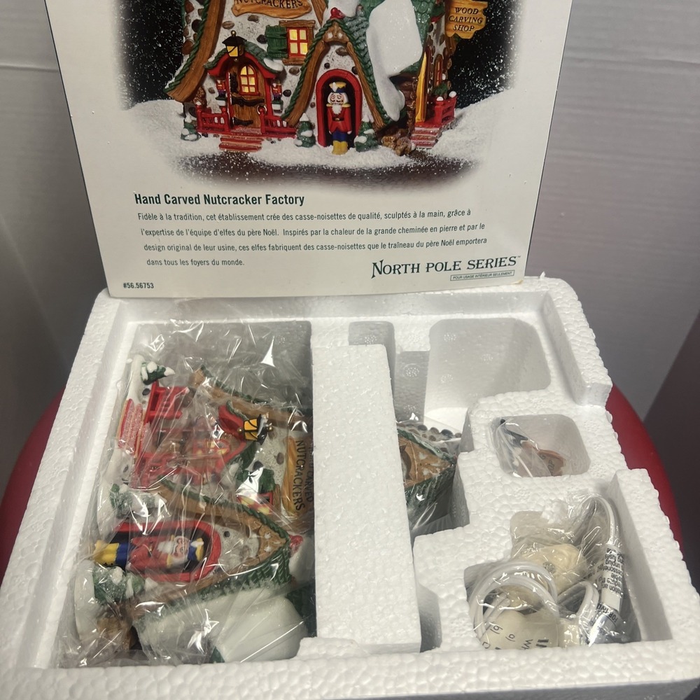 2002 Department 56 HAND CARVED NUTCRACKER FACTORY North Pole Series 56.56743 New - Picture 11 of 15